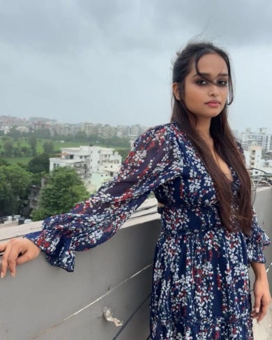 female Call Girls in Ghaziabad